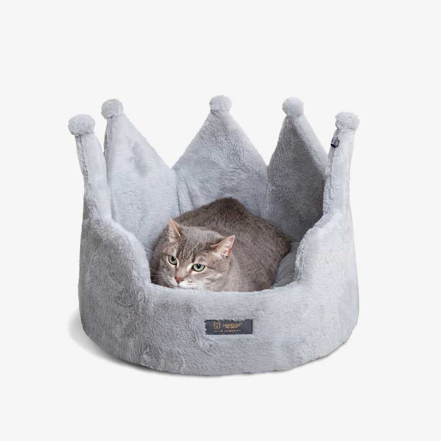 Crown Shaped Beds for Dogs and Cats Nandog Pet Gear Nandog Pet Gear